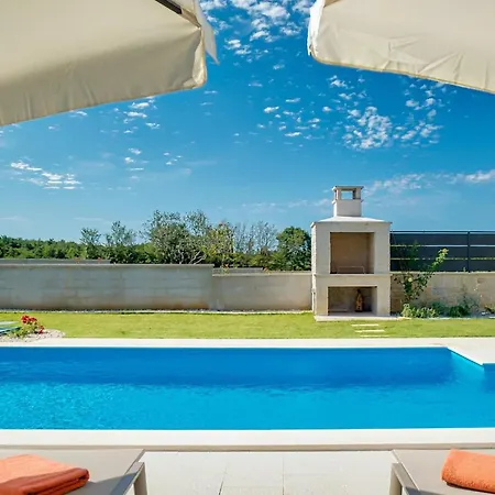 펜션 Clara Melodie