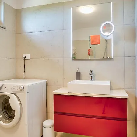 Clara Melodie Labinci