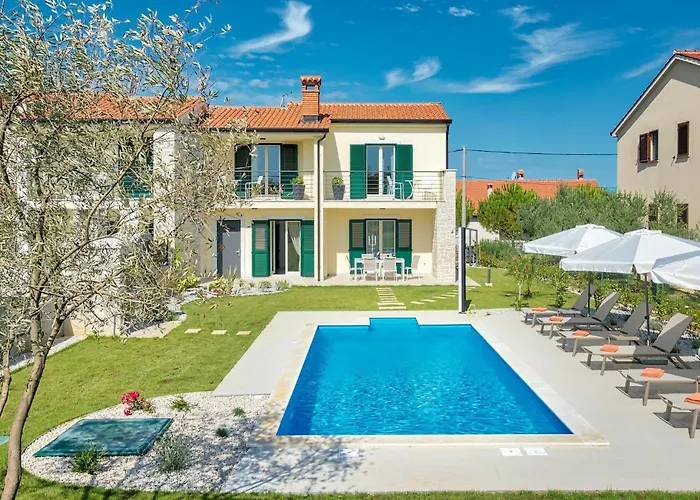 Clara Melodie Tatil Evi *