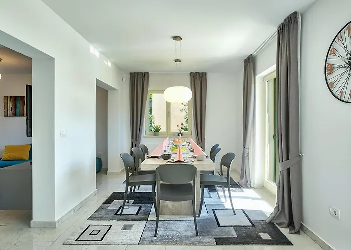 Clara Melodie Labinci